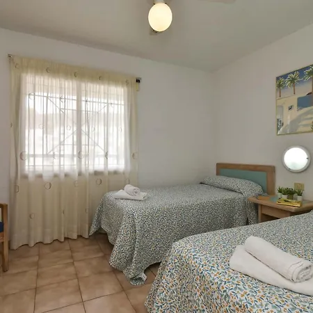 Castle Harbour 32 - One Bed Lejlighed *