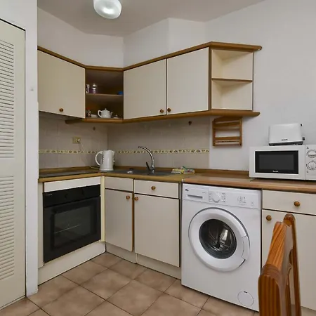 Castle Harbour 32 - One Bed Apartment *