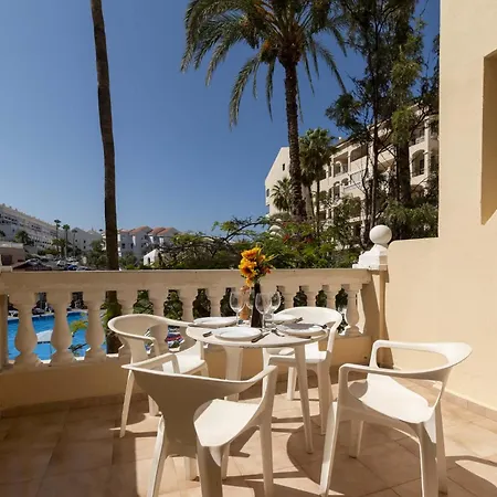 Castle Harbour 32 - One Bed Daire *